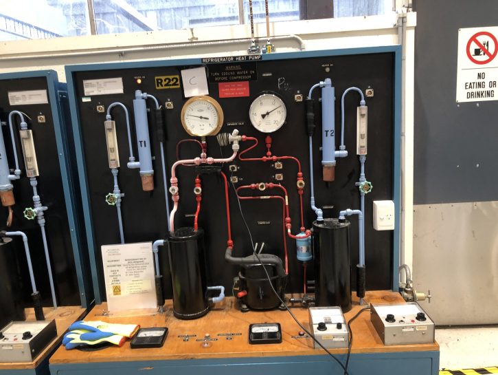 R-22 refrigeration heat pump experimental rig
